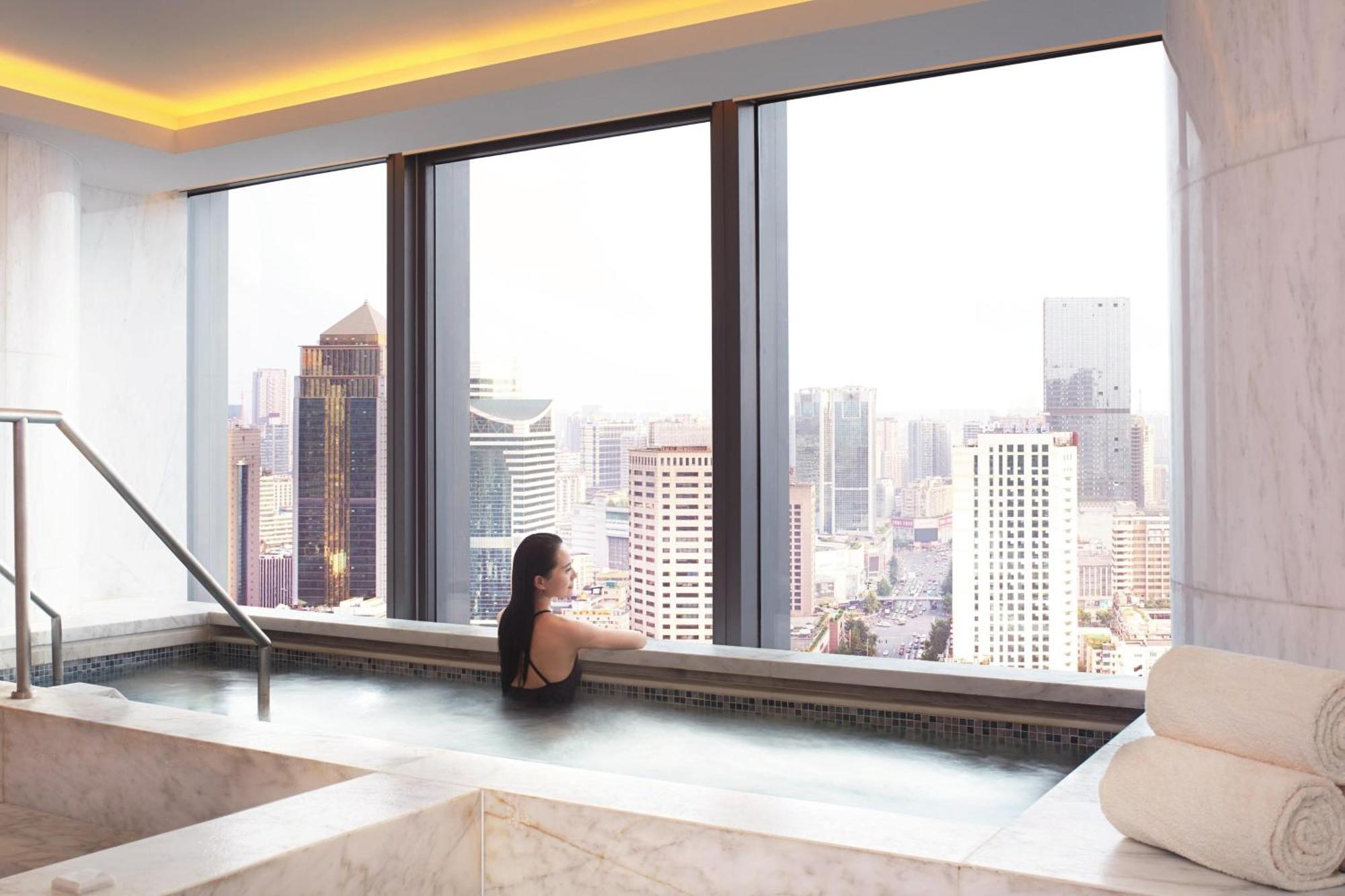 The Ritz-carlton, 5*