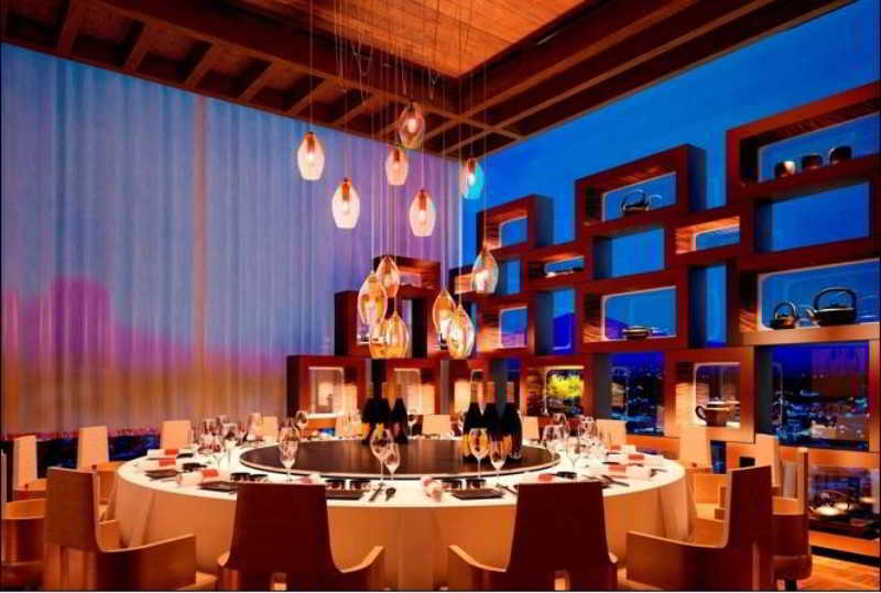 The Ritz-carlton, 5*