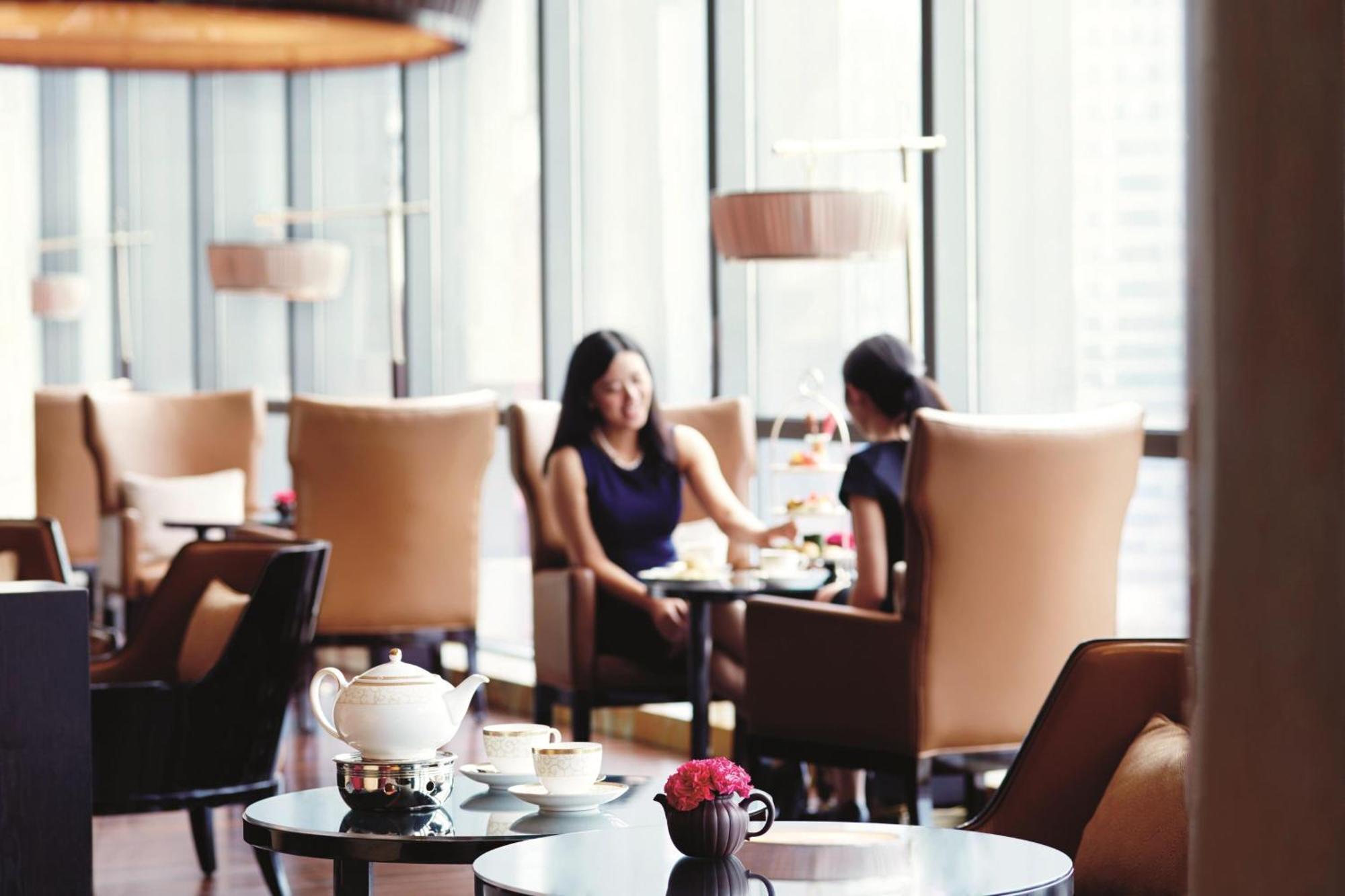 The Ritz-carlton,