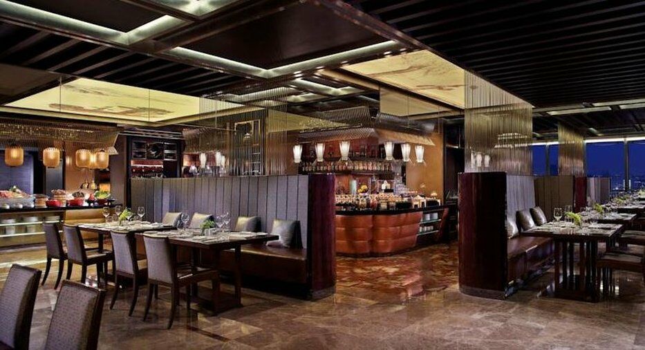 The Ritz-carlton,